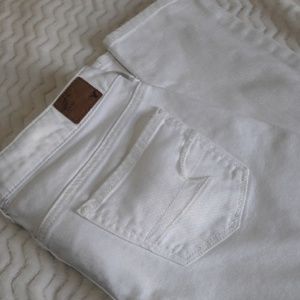 White American Eagle Skinny Jeans